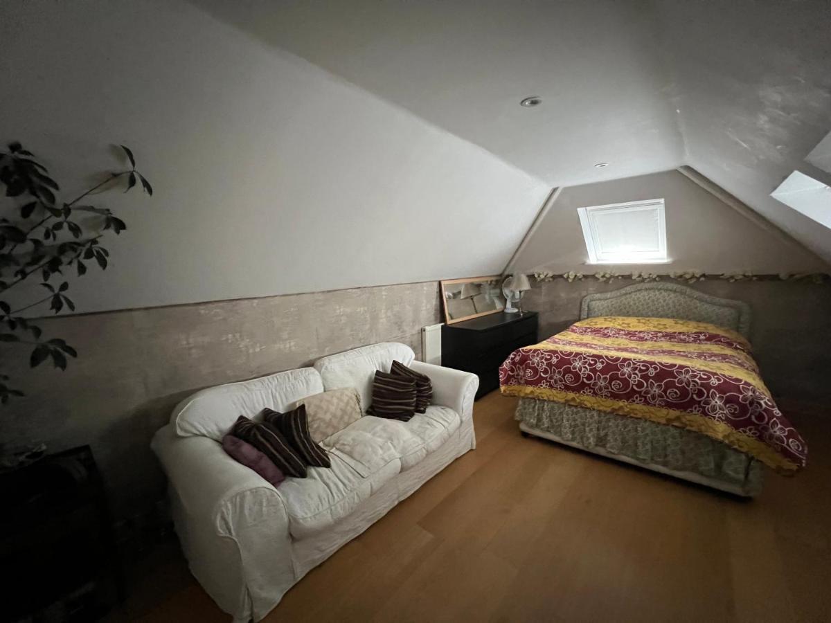 The Caduceus- Residence Chertsey Ngoại thất bức ảnh