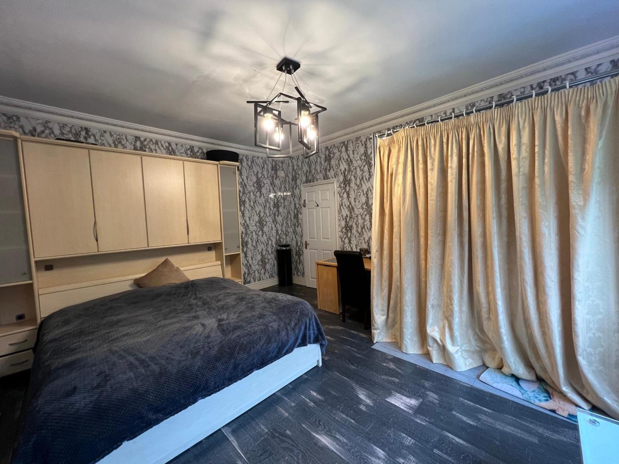 The Caduceus- Residence Chertsey Ngoại thất bức ảnh