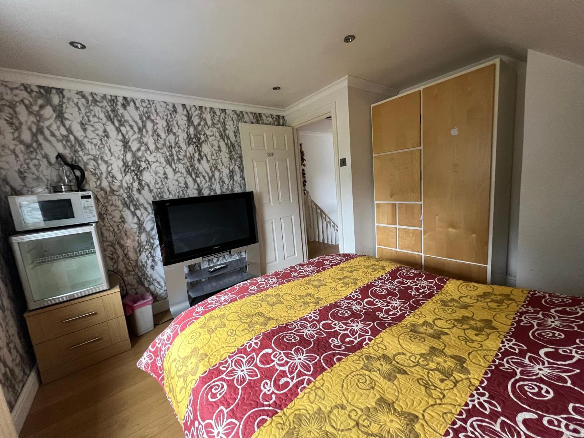 The Caduceus- Residence Chertsey Ngoại thất bức ảnh
